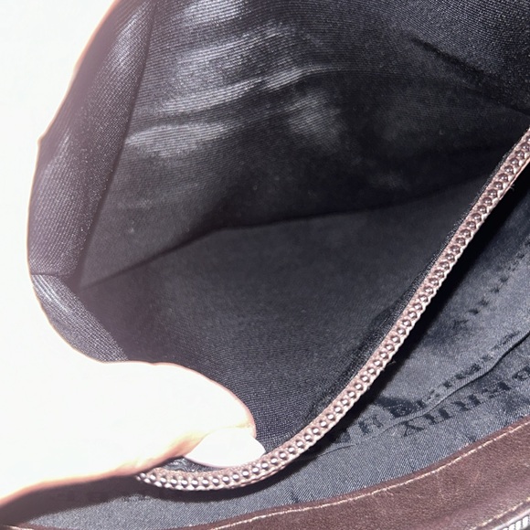 Burberry Fold Down Crossbody. - Picture 12 of 12